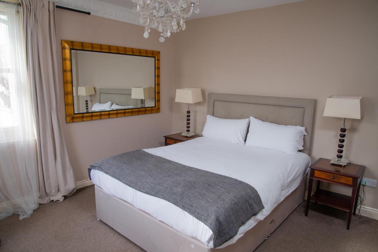 Royal Hotel, Bar & Grill Purfleet Extérieur photo