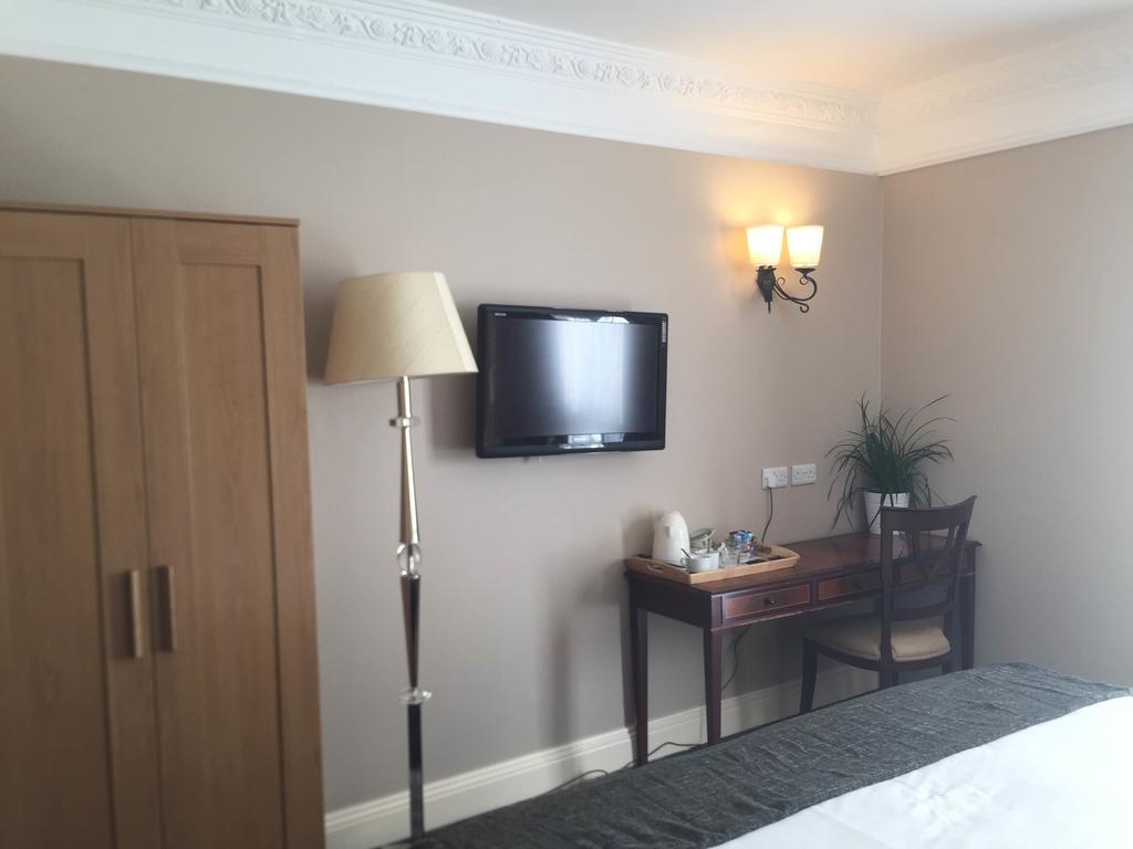 Royal Hotel, Bar & Grill Purfleet Extérieur photo