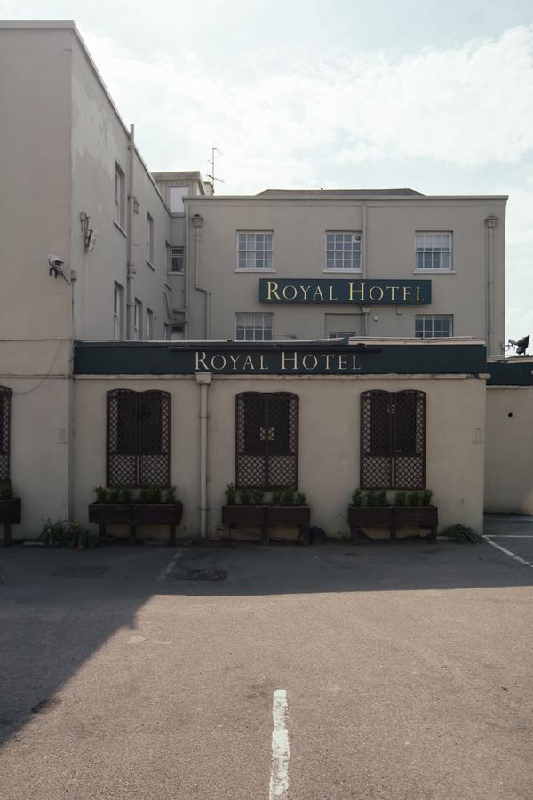 Royal Hotel, Bar & Grill Purfleet Extérieur photo
