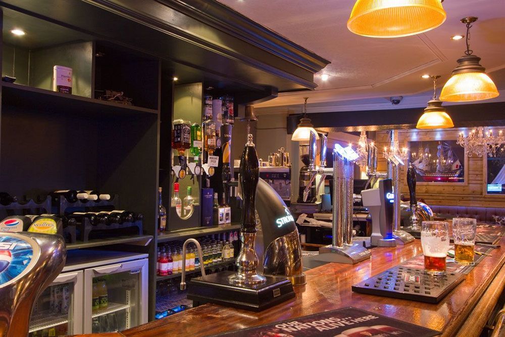 Royal Hotel, Bar & Grill Purfleet Extérieur photo