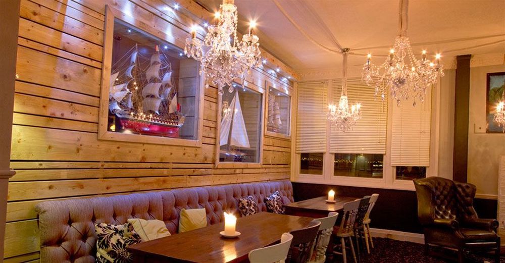 Royal Hotel, Bar & Grill Purfleet Extérieur photo